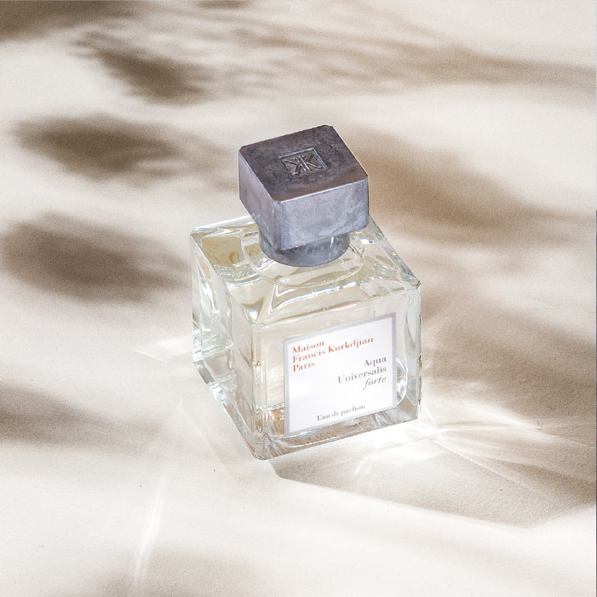 AquaUniversalis-forte-EaudeParfum-70ml-Triptyque1-ID-MaisonFrancisKurkdjian-Desktop